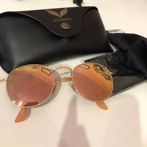 Pink Mirrored Round Sunglasses
